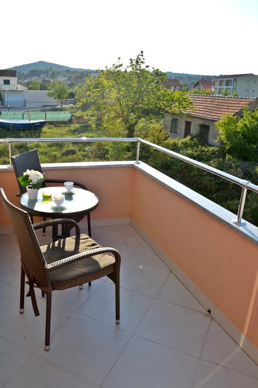 Apartments Maris Vinisce Exterior photo