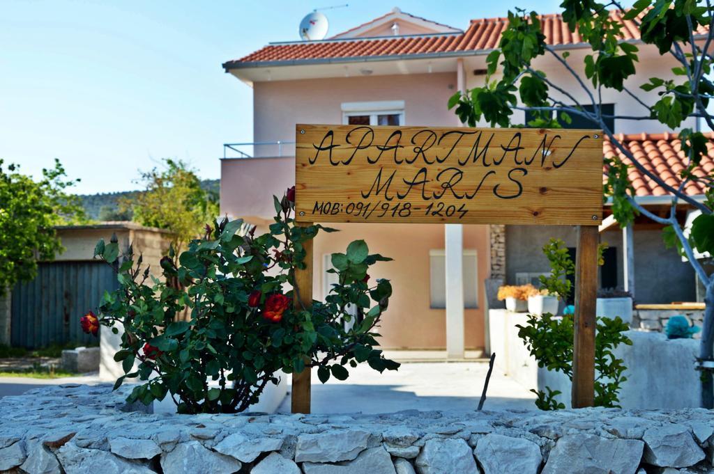 Apartments Maris Vinisce Exterior photo